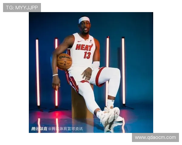 热火队宣布阿德巴约因右膝挫伤缺席本场比赛将不再回归